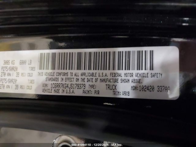 1C6RR7KG4JS179379 RAM 1500 Express  4x4 5'7 Box
