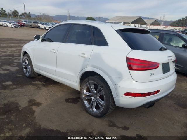 WA1GFCFS8FR000995 Audi Q3 2.0t Premium Plus