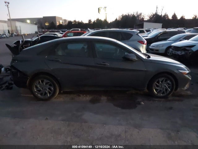 Hyundai ELANTRA SEL 2024 KMHLM4DG3RU738344 Image 13
