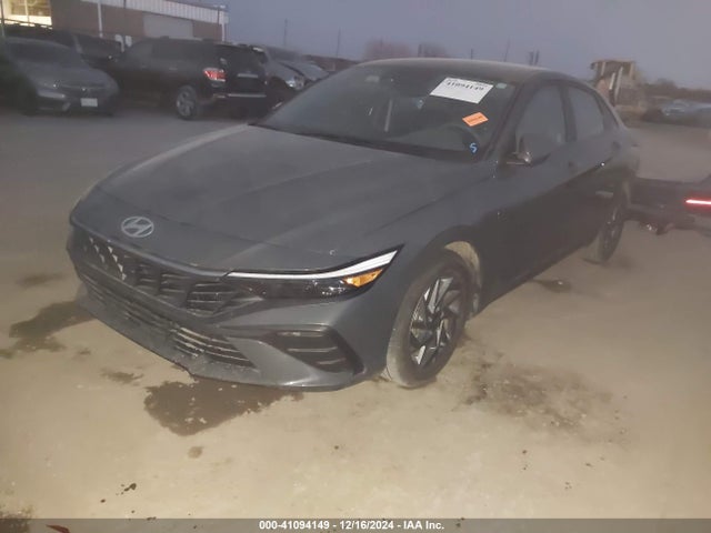 Hyundai ELANTRA SEL 2024 KMHLM4DG3RU738344 Image 2