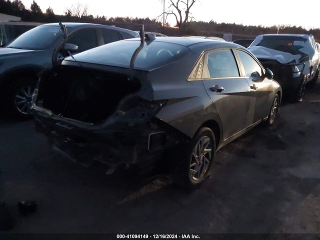 Hyundai ELANTRA SEL 2024 KMHLM4DG3RU738344 Image 4