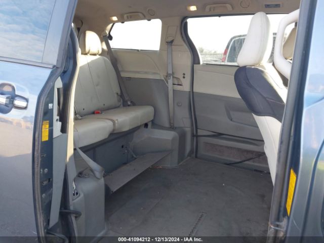 5TDYK3DC8ES514928 Toyota Sienna Xle/limited