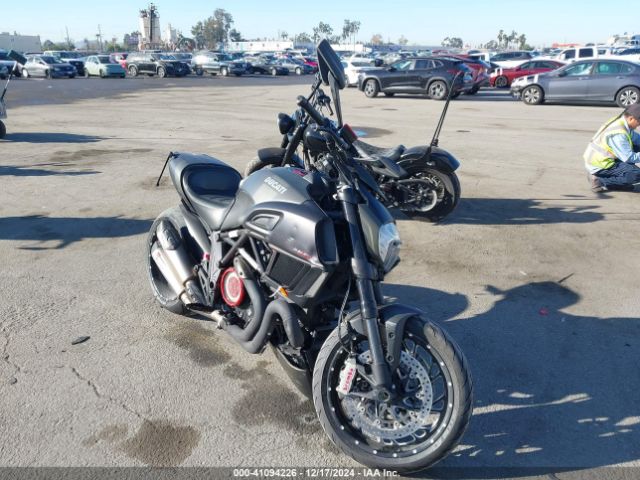2016 DUCATI DIAVEL ZDM13BSW3GB028516