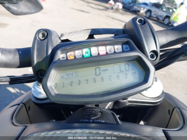 2016 DUCATI DIAVEL ZDM13BSW3GB028516 Photo 6