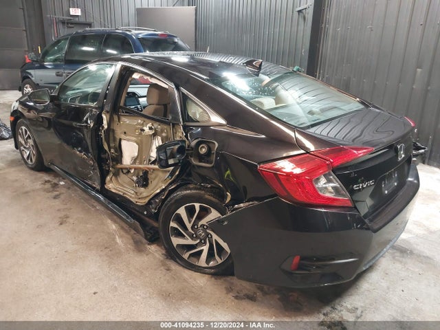 2HGFC2F82JH592719 Honda CIVIC EX