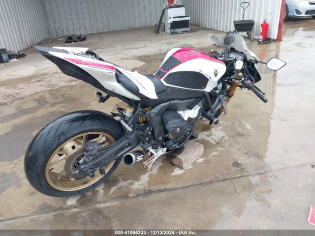 2022 YAMAHA YZFR7 JYARM38E6NA002863 Photo 3