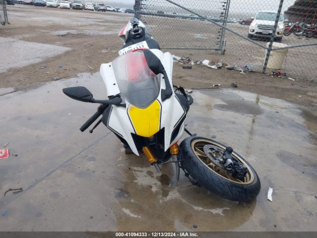 2022 YAMAHA YZFR7 JYARM38E6NA002863 Photo 4