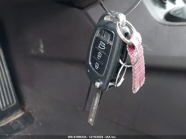 5NMZU3LB4HH005353 Hyundai Santa Fe Sport 2.4l