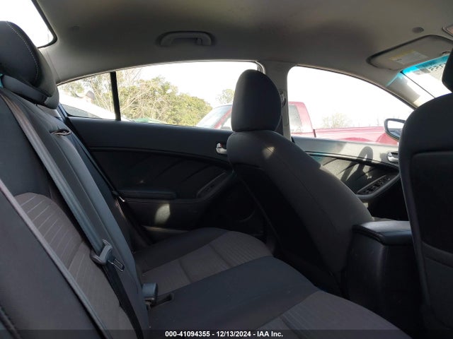 KIA FORTE LX 2018 3KPFL4A79JE251418 Image 8
