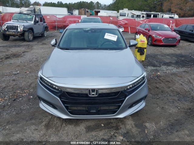 1HGCV1F99JA077764 Honda Accord Touring