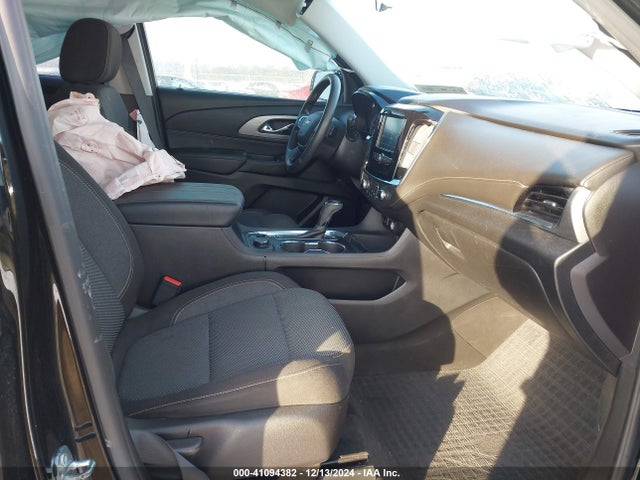 Chevrolet Traverse Ls 2019 1GNERFKW1KJ138747 Image 5