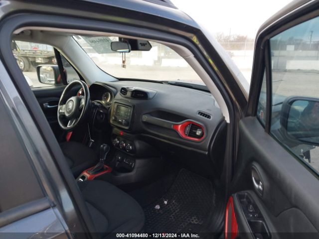 ZACCJBCB3HPE47396 Jeep Renegade Trailhawk 4x4