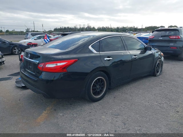 Nissan Altima 2.5 S 2017 1N4AL3AP6HC278524 Image 4