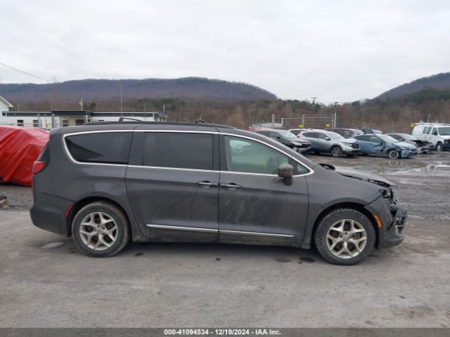 2C4RC1BG2HR831547 Chrysler Pacifica Touring-l