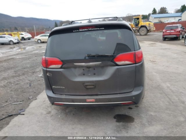 2C4RC1BG2HR831547 Chrysler Pacifica Touring-l