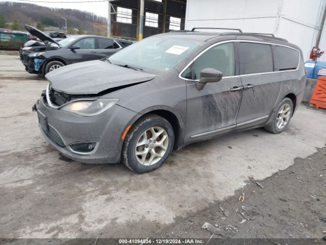 2C4RC1BG2HR831547 Chrysler Pacifica Touring-l