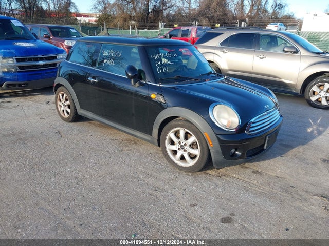 2009 MINI COOPER WMWMF33539TW76198 Photo 0