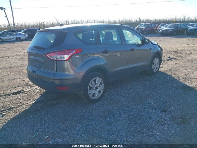 Ford ESCAPE S 2014 1FMCU0F71EUB21525 Image 4