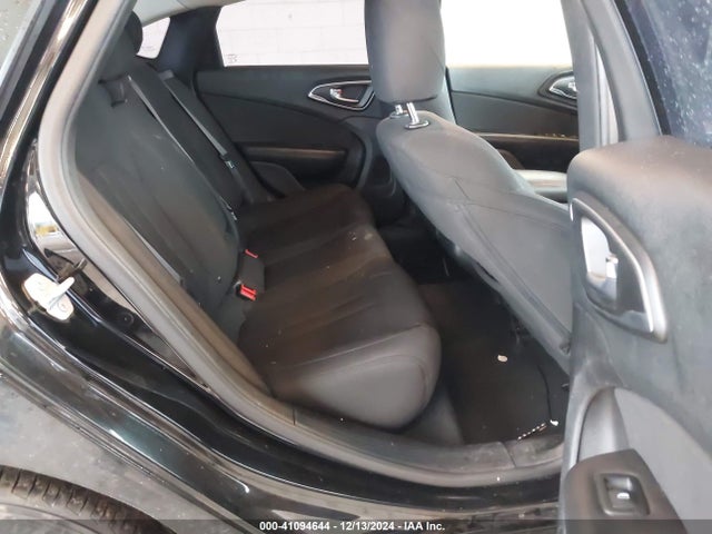 1C3CCCAB7FN611861 Chrysler 200 Limited