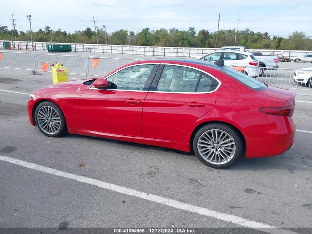 Alfa Romeo Giulia Ti Rwd 2017 ZARFAECN4H7546577 Image 14