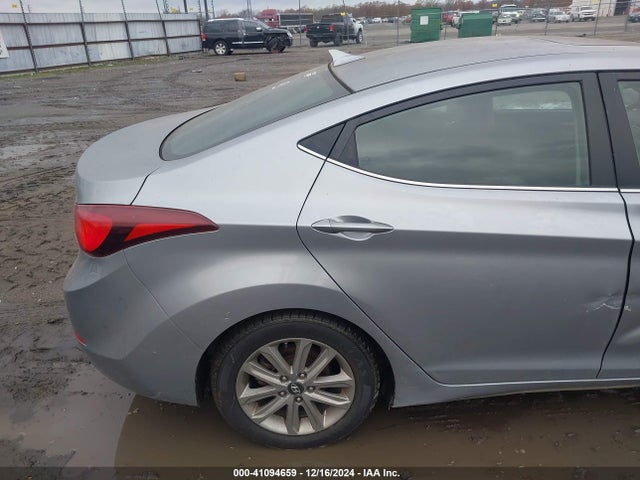 Hyundai ELANTRA SE 2015 5NPDH4AE2FH608156 Image 18