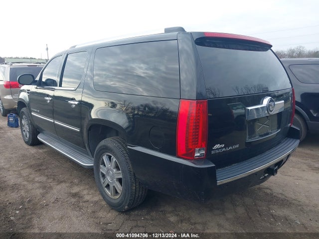 2007 CADILLAC ESCALADE ESV 1GYFK66827R265412 Photo 2