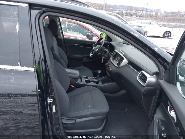 KIA Sorento 3.3l S 2019 5XYPGDA53KG590820 Image 5