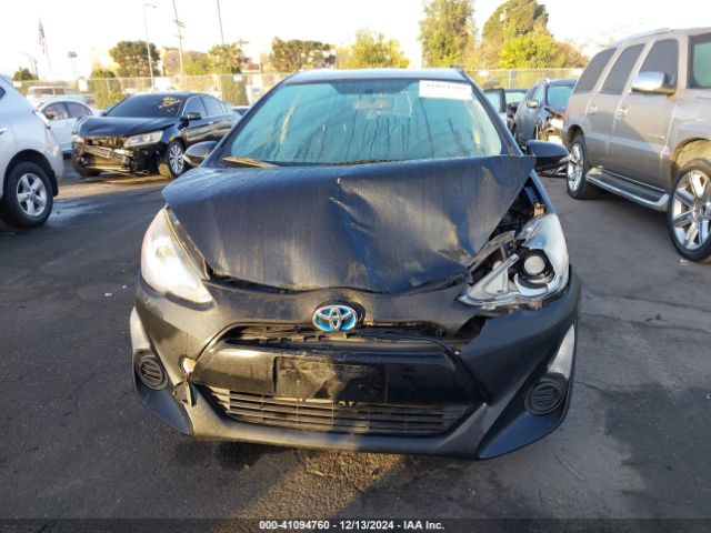 JTDKDTB39F1113826 Toyota Prius C Two