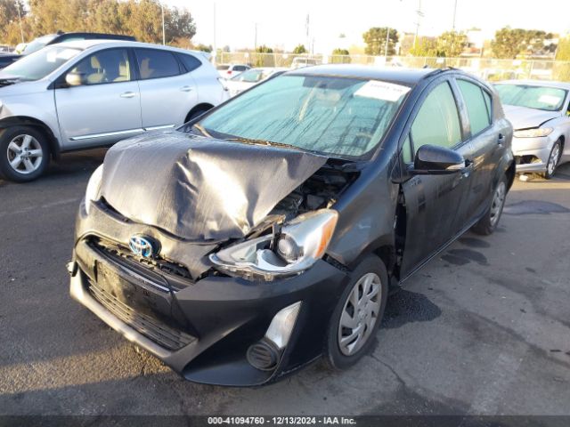 JTDKDTB39F1113826 Toyota Prius C Two