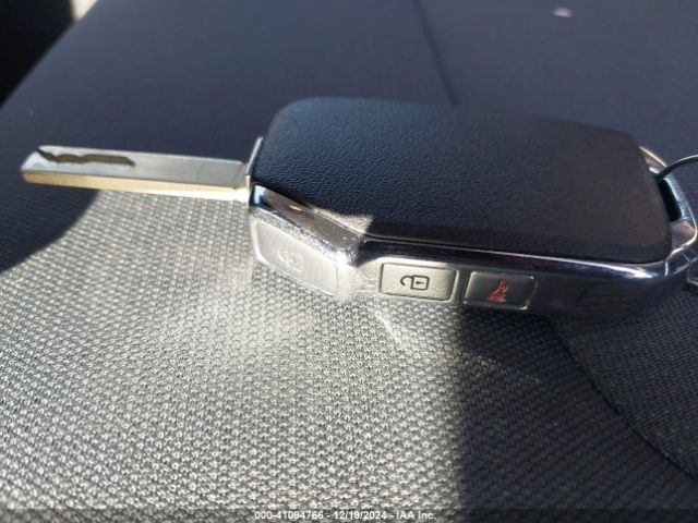 KNDCP3LEXR5152028 KIA NIRO LX