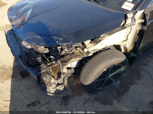 KNDCP3LEXR5152028 KIA NIRO LX