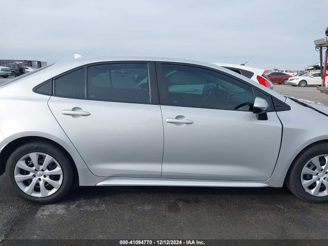 Toyota COROLLA LE 2021 5YFEPMAE1MP246859 Image 13