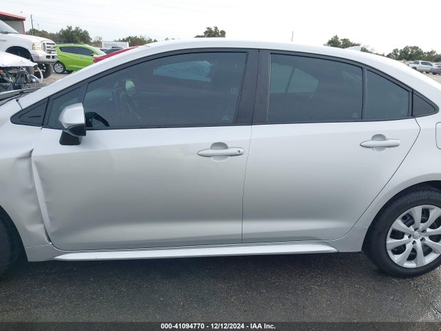 Toyota COROLLA LE 2021 5YFEPMAE1MP246859 Image 14