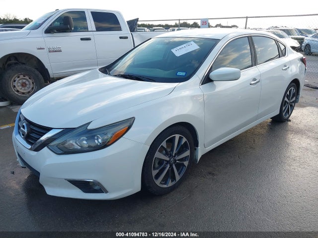 Nissan Altima 2.5 Sr 2017 1N4AL3AP9HN324609 Image 2