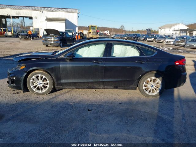 3FA6P0HD5LR165372 Ford FUSION SE