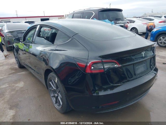 2021 TESLA MODEL 3 5YJ3E1EA9MF973374 Photo 2