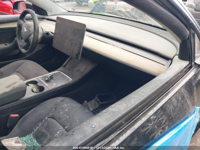 2021 TESLA MODEL 3 5YJ3E1EA9MF973374 Photo 4