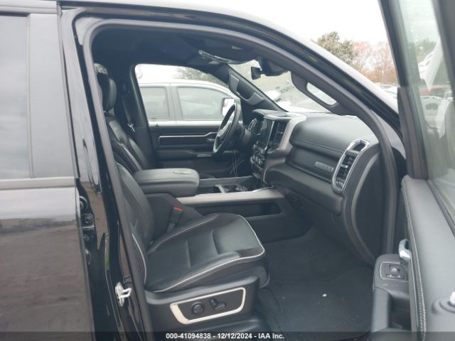 1C6RREJT6RN220561 RAM 1500 Laramie  4x2 5'7 Box