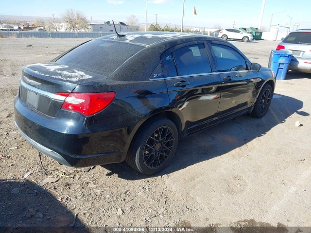 1C3CCBAB9EN122757 Chrysler 200 LX