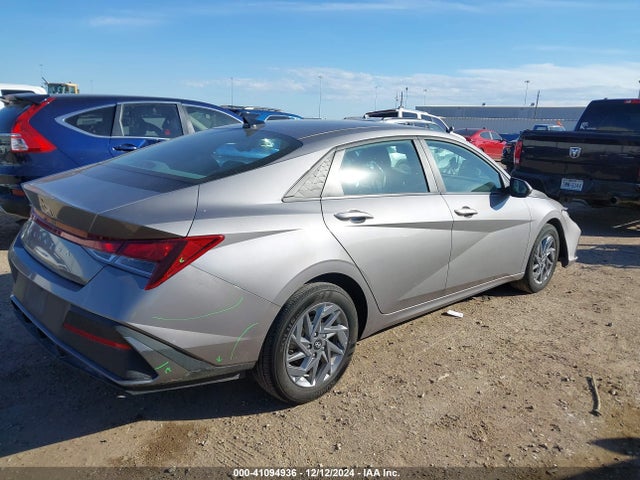 Hyundai ELANTRA SEL 2024 KMHLM4DG3RU658316 Image 4