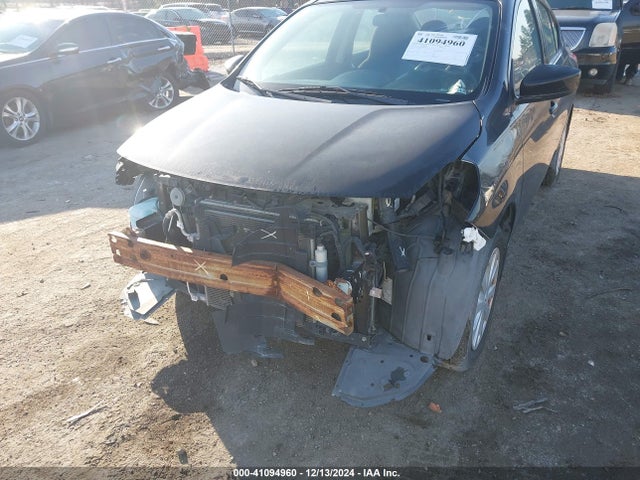 3N1CN7AP5HL832082 Nissan 2017
