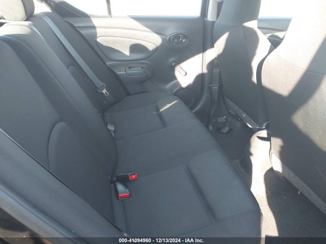 3N1CN7AP5HL832082 Nissan 2017