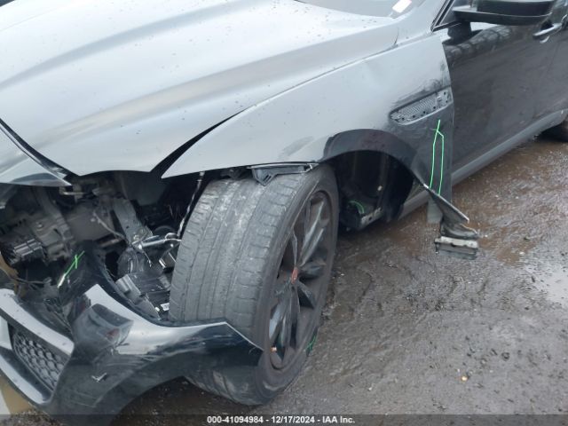 SADCK2BV1HA070788 Jaguar F-pace 35t Prestige