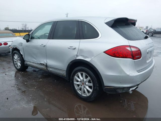 2013 PORSCHE CAYENNE WP1AF2A29DLA36089 Photo 2