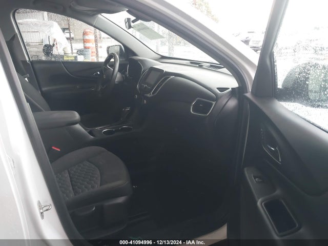 2GNAXSEV4J6258215 Chevrolet EQUINOX LT