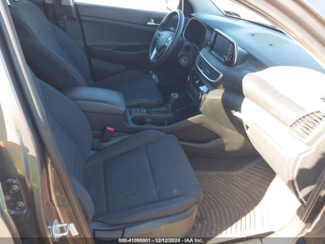 KM8J2CA47MU390929 Hyundai TUCSON SE