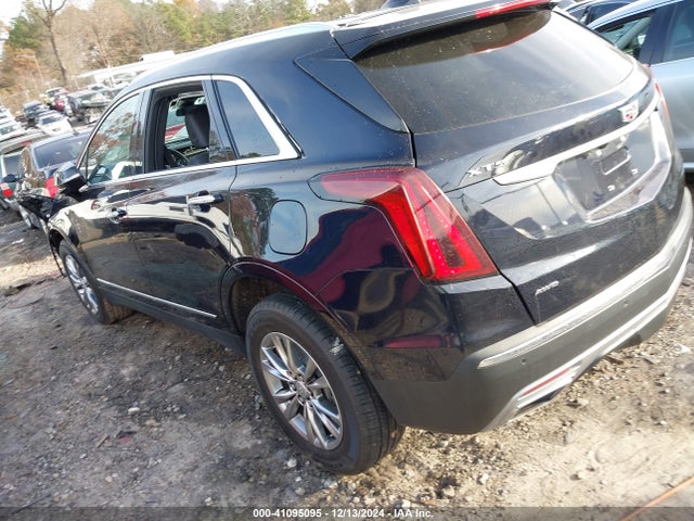 2021 CADILLAC XT5 1GYKNDRS5MZ122287 Photo 2
