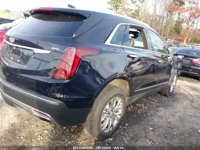 2021 CADILLAC XT5 1GYKNDRS5MZ122287 Photo 3