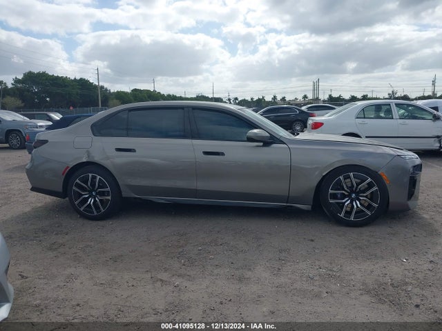 WBA23EH05PCM45793 BMW 740I