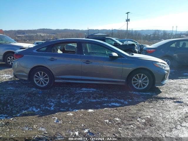 5NPE24AF5JH679701 Hyundai SONATA SE